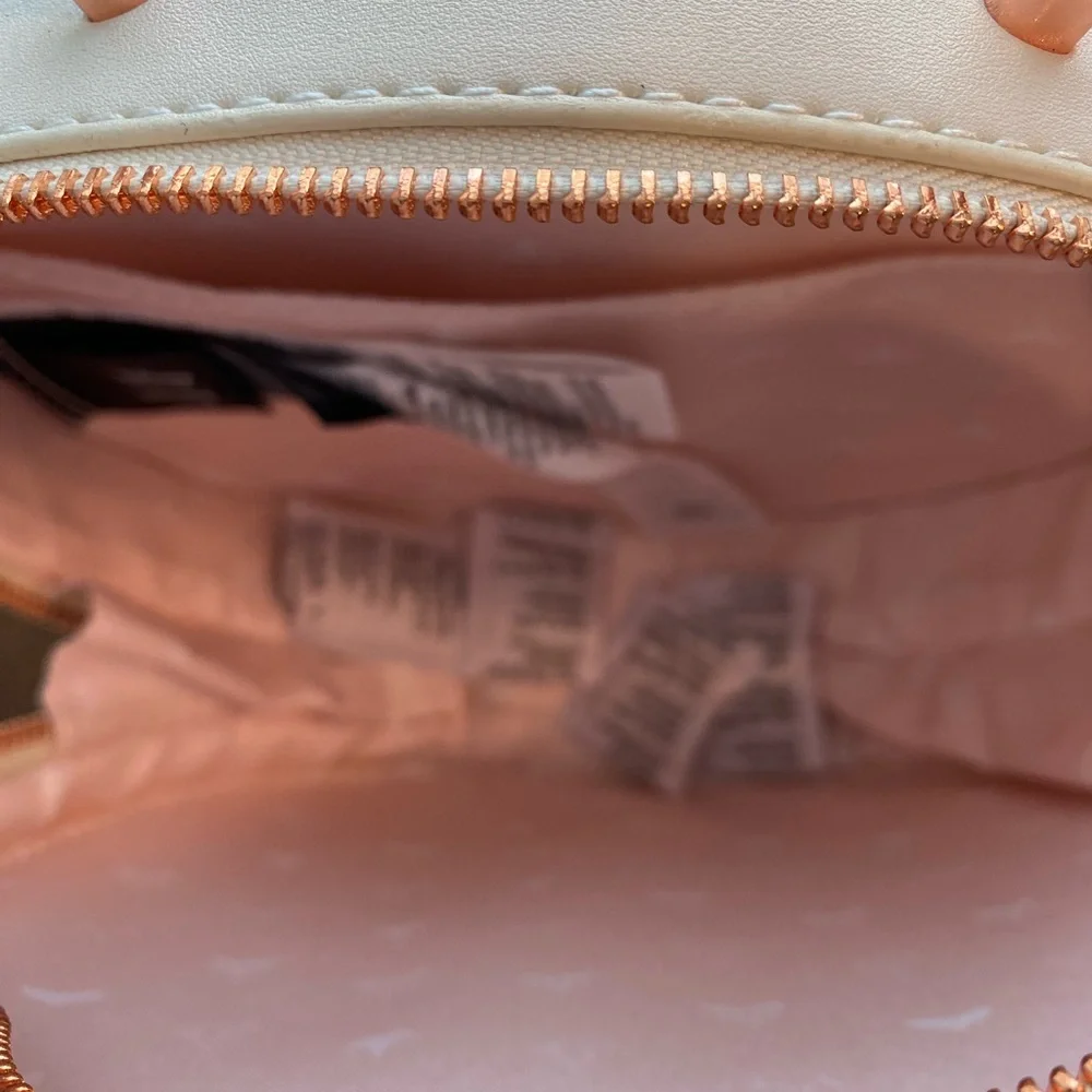 Disney NWT Loungefly Purse - Picture 7 of 8